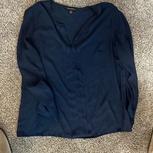 Banana Republic L Blue blouse